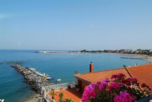 Costa Azzurra Hotel Giardini-Naxos Kültér fotó